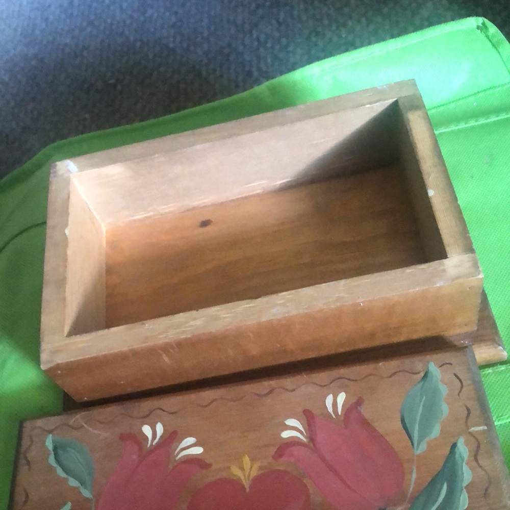 Handcrafted - Picture 2 of 4